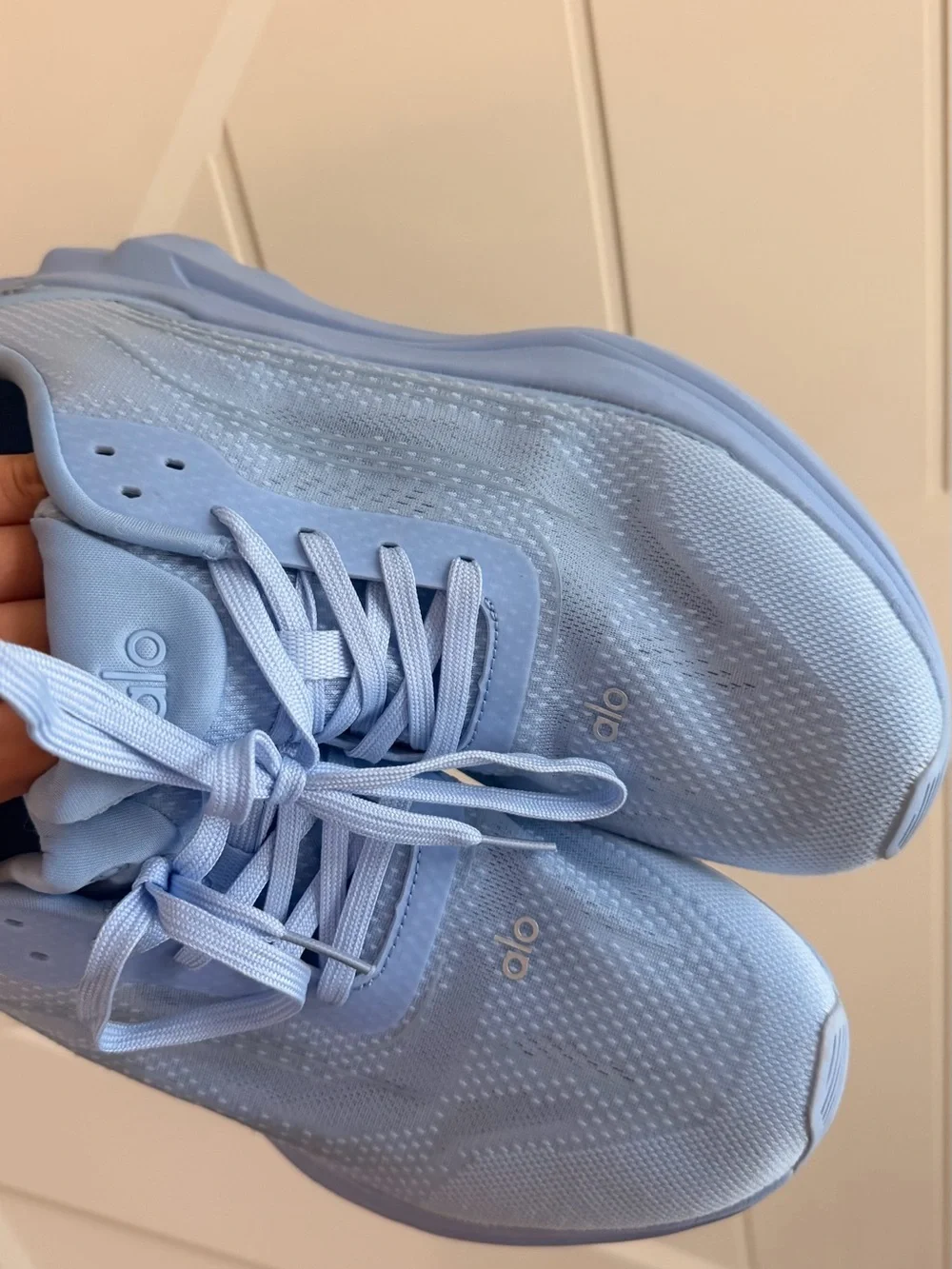 Alo Women’s Runner Sneakers - Light Blue